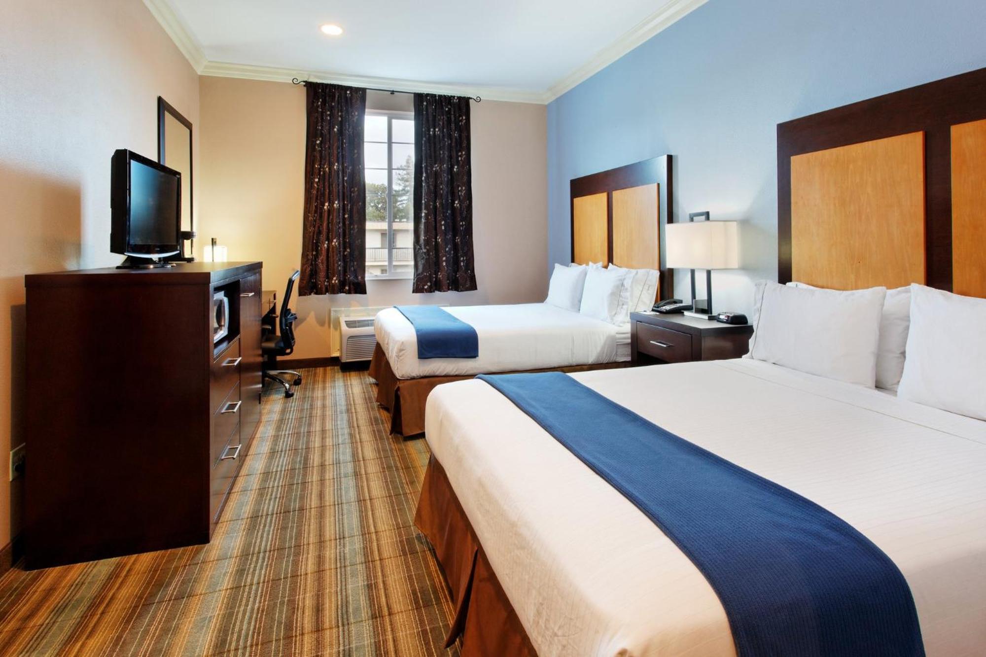 Holiday Inn Express Benicia By Ihg Eksteriør bilde